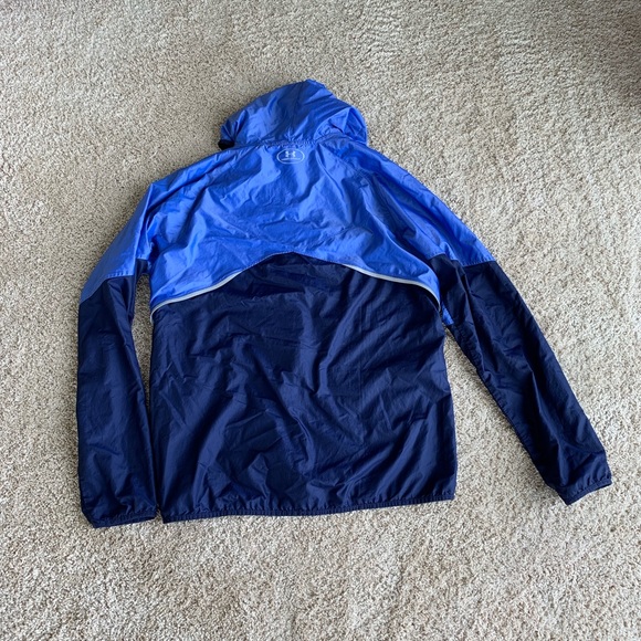 Under Armour Light Weight Hooded Windbreaker - Picture 3 of 3